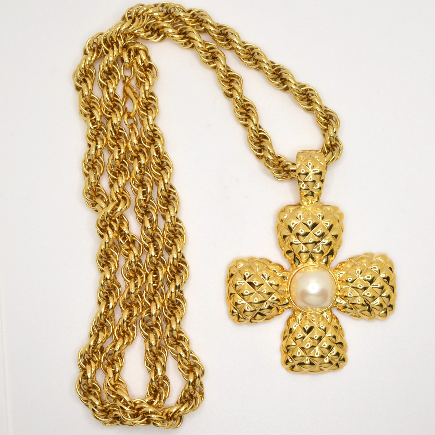 中古饰品首饰 莫奈monet 金色麻花毛衣链 链长80cm(不退换)