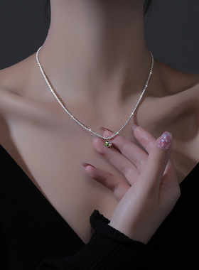 s925纯银绿钻满天星项链女甜美小众ins波光粼粼橄榄绿锆石颈链