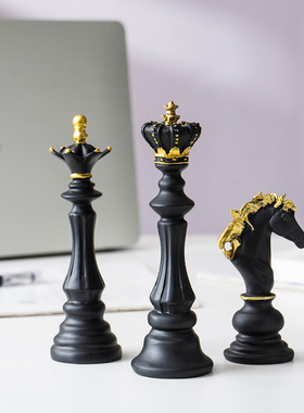 小号国际象棋摆件创意棋具国王战马王后摆设装饰品树脂工艺品