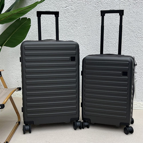 PC板材HINOMOTO刹车轮高配行李箱