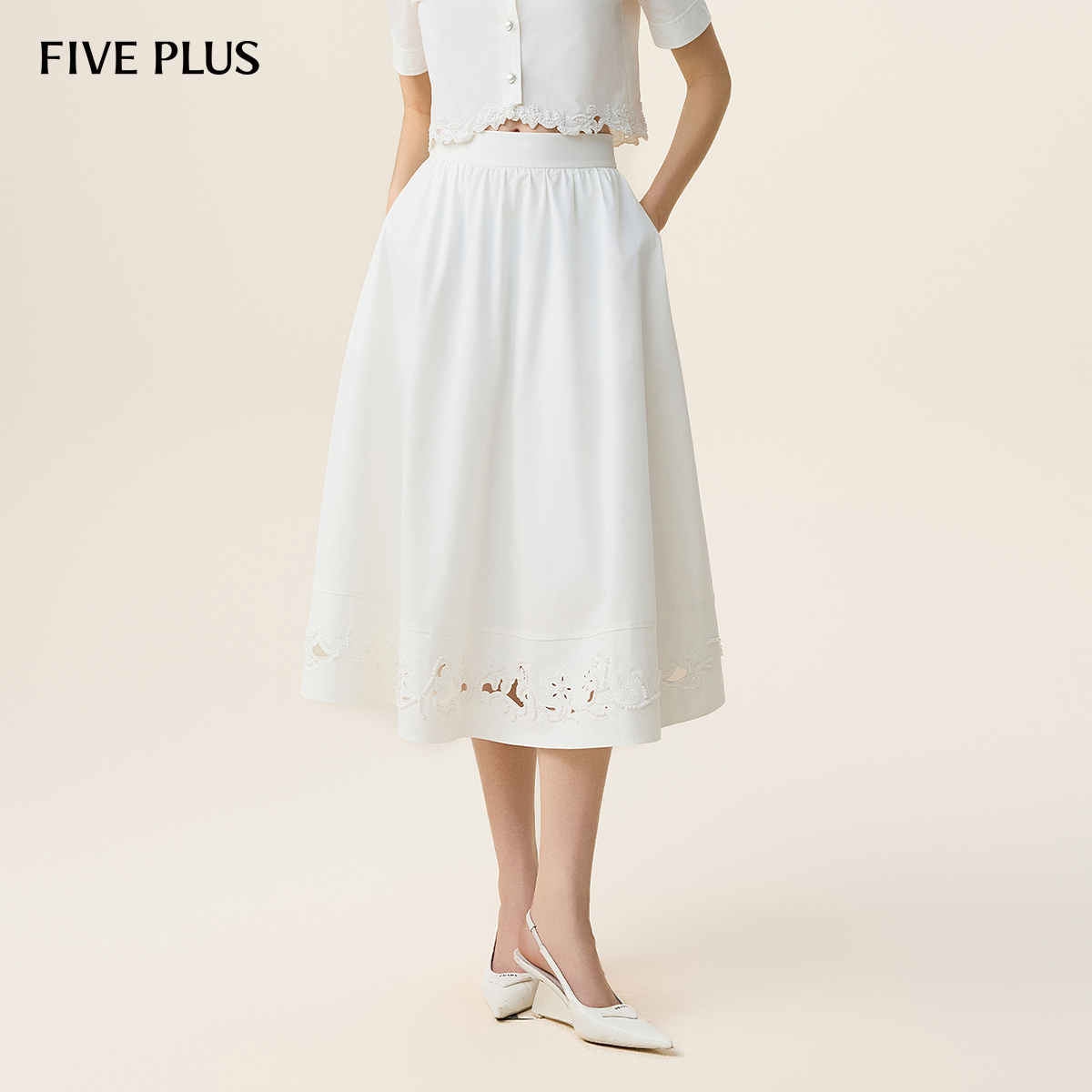 重工珍珠镂空刺绣工艺