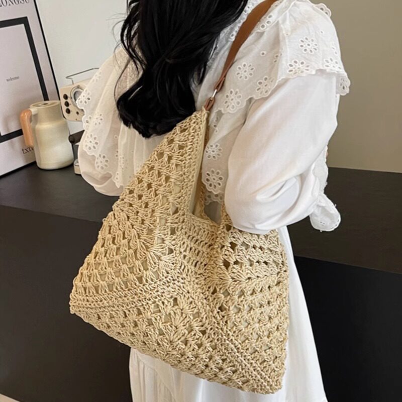 大容量编织包包女式2026新款夏天海边度假草编包包百搭通勤单肩包