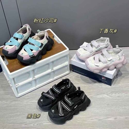 斐乐草莓运动凉鞋沙滩鞋