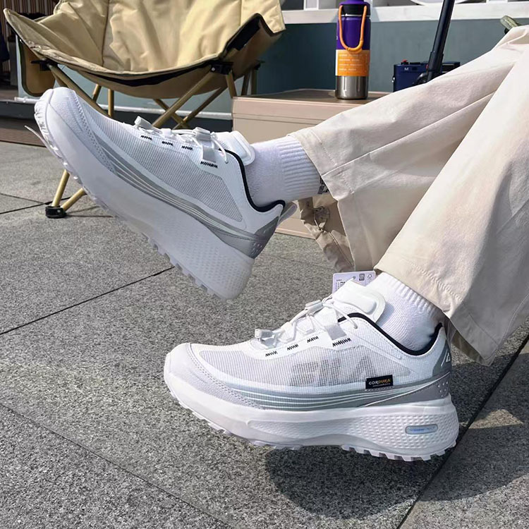 FILA斐乐柔云3情侣户外鞋