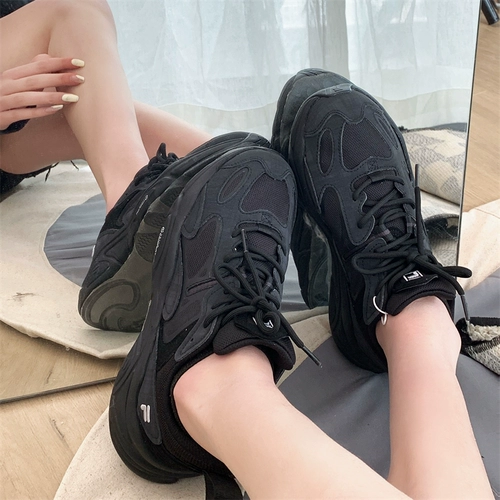 Fila Fila Mars Shoes Мужчины и женские кроссовки 2024 Осень и зима новые спортивные туфли для папы F12MF12W141116