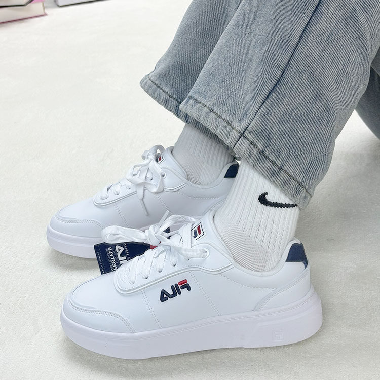 斐乐休闲男女系带厚底增高小白鞋