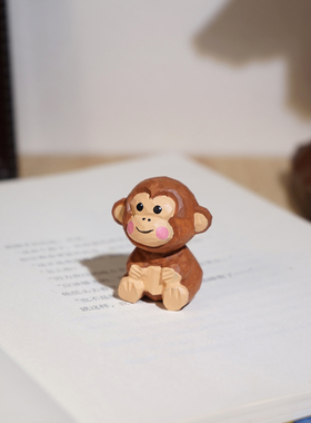 小猴子手工木雕小摆件