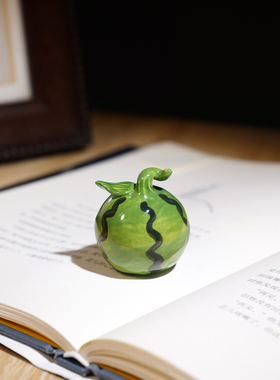 “吃个西瓜”手工陶瓷小摆件