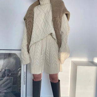 韩国东大门两件套麻花加厚毛衣时尚休闲宽松慵懒风短裤针织套装女