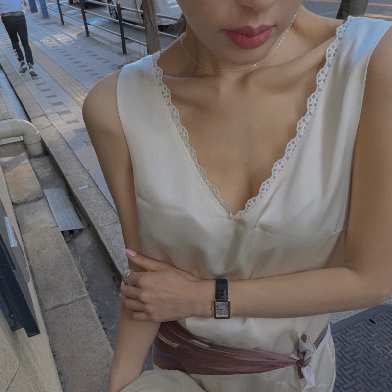 韩国东大门2026夏新款蕾丝花边V领叠穿无袖开叉背心连衣裙女长裙