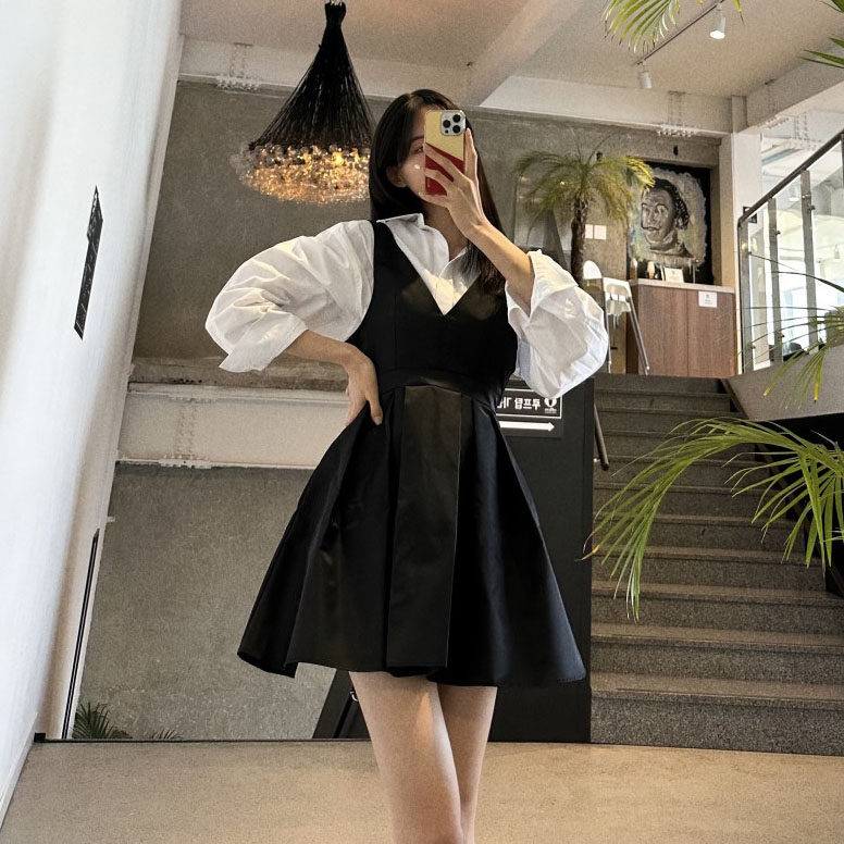 韩国东大门法式设计感衬衫女+黑色背带连衣裙背心裙伞裙两件套装