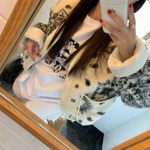 韩国东大门复古V领水墨画羊羔毛夹棉外套女宽松抽绳保暖皮草大衣