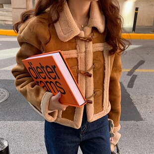 韩国东大门皮毛一体牛角扣羊羔毛短款外套女麂皮绒加厚夹克上衣