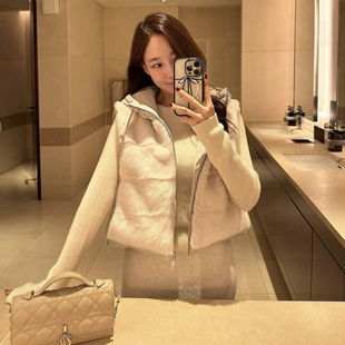 韩国东大门减龄两面穿连帽保暖棉服马甲水貂毛背心女短款皮草外套