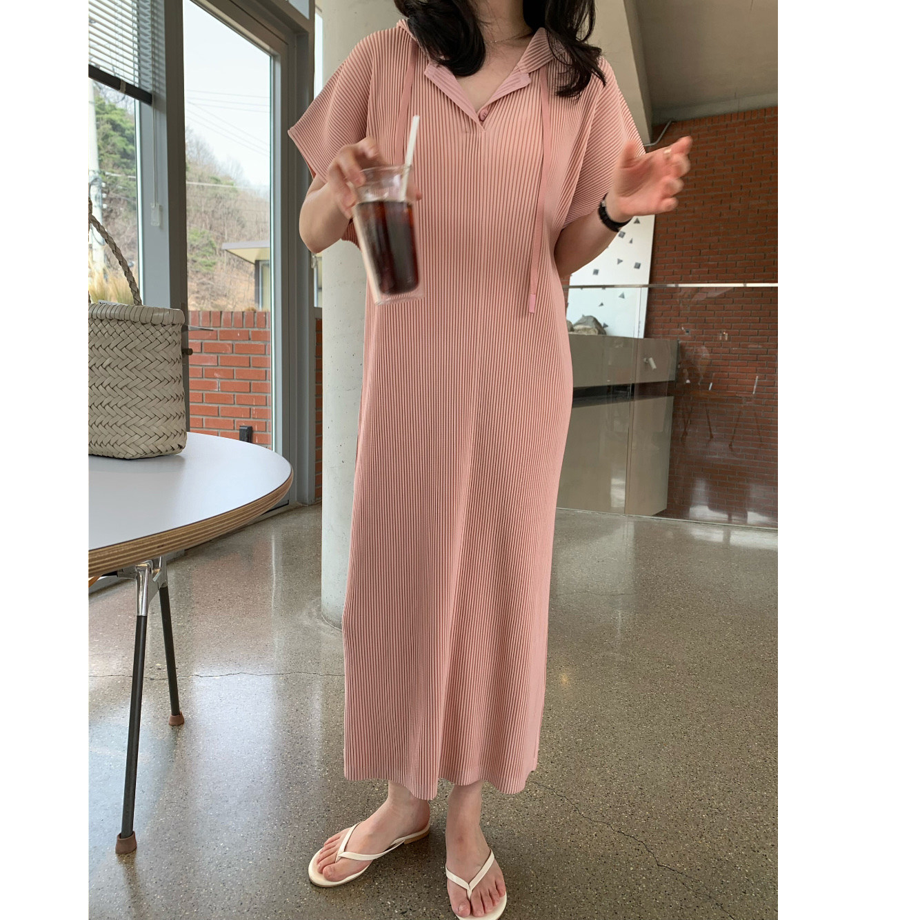 韩国东大门2025新款气质慵懒风三宅褶皱宽松连帽中长款连衣裙长裙