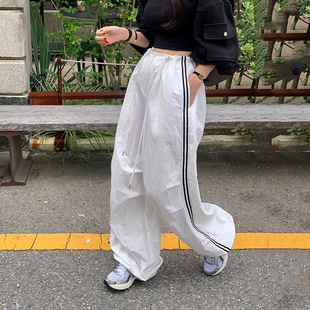 韩国东大门2025春装新款松紧腰抽绳竖条纹工装阔腿束脚休闲裤女