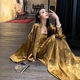 女春夏重工鎏金刺绣外套 套装 吊带连衣裙长裙两件套 时尚 新中式