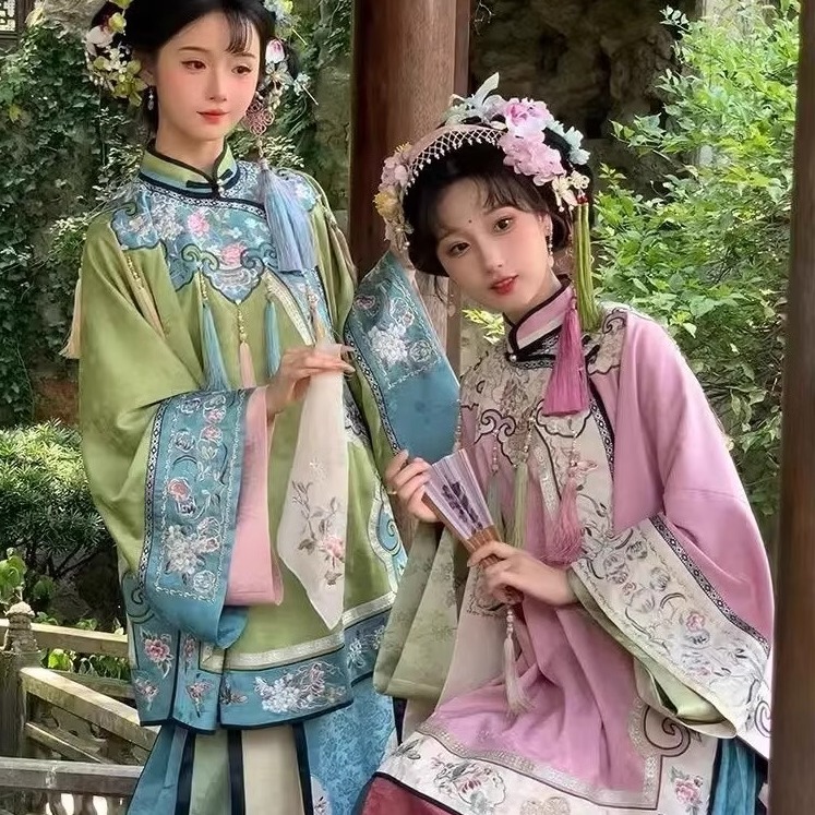 古装宫廷风印花晚清格格服