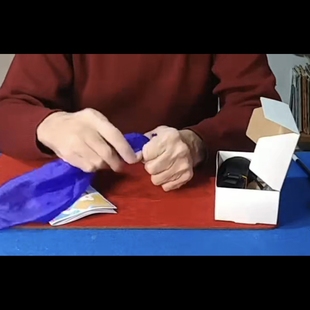 魔术教学 2025中文舞台幽默丝巾流程Never Vanishing Silk 超值版