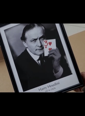 魔术教学 2024Phantom by Rezi, Hide & Sergey Koller 神奇相框