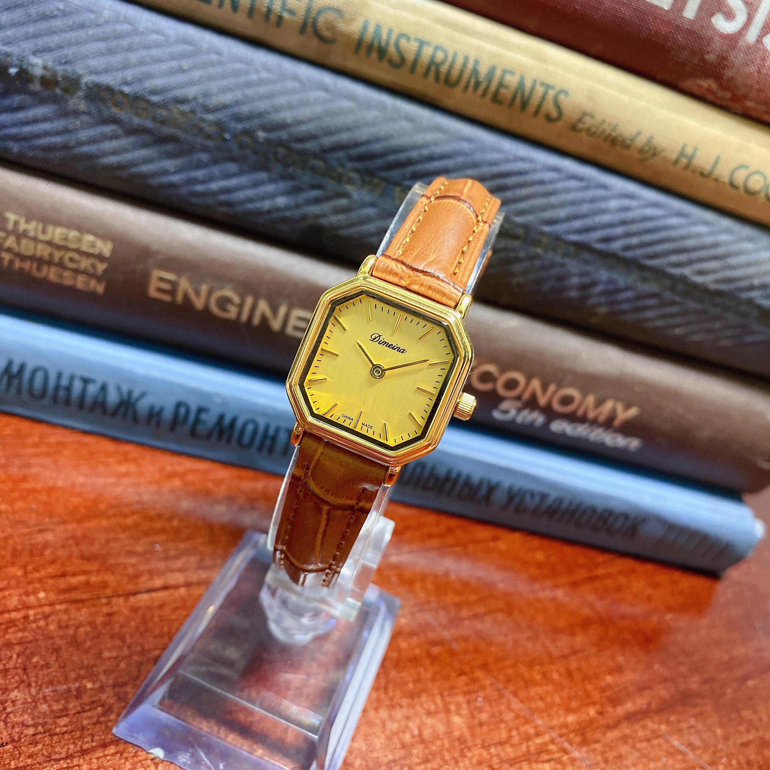 国货蒂美娜库存真皮方形罗马石英方形条钉气质简约中古小金表