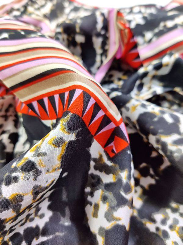 2022年夏款100%桑蚕丝印花女圆领套头款短袖T恤