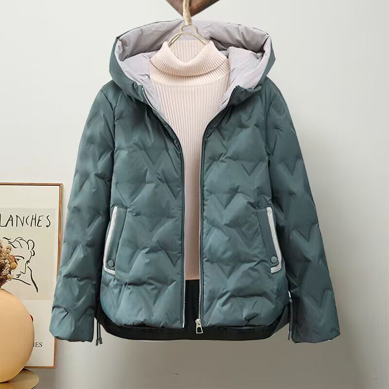 轻薄羽绒服女短款2025新款中老年妈妈装小个子白鸭绒加厚洋气外套
