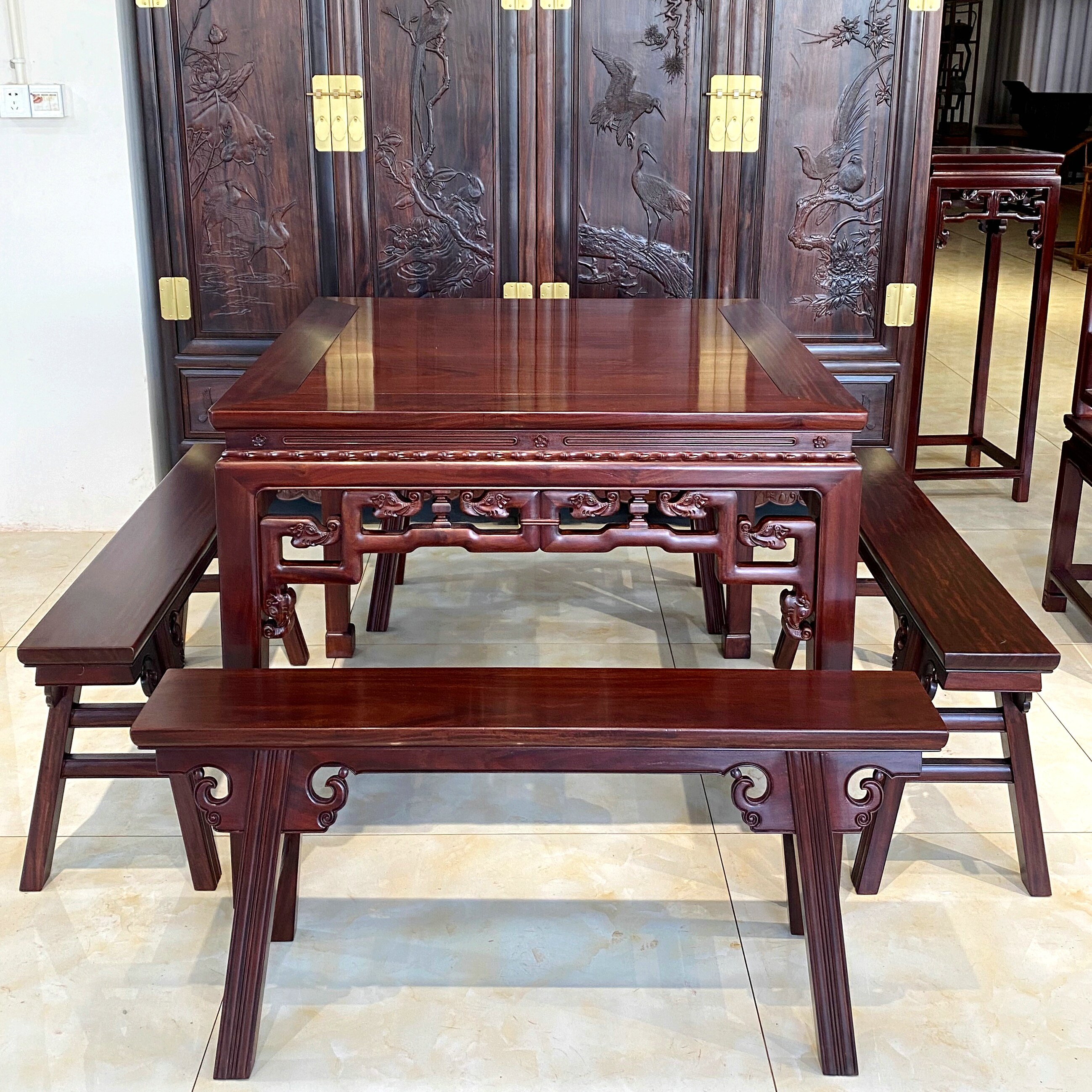 徽派象鼻八仙桌实木正方形中堂方桌非洲紫檀木中式餐桌长板凳桌子