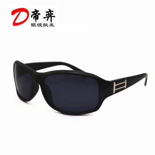 墨镜男方形太阳镜黑色新款 简约平光镜夜视镜 眼镜批PC框架时尚