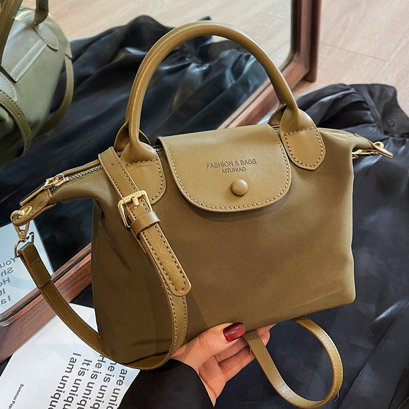 尼龙布包包女2024秋冬新款日韩大容量单肩包通勤手提斜挎包枕头包,箱包皮具/热销女包/男包,小方包,淘宝优惠券,粉丝福利购,淘宝优惠卷