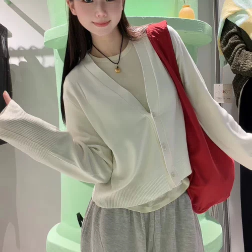 MACQNF正品2026秋新高品质时尚宽松V领百搭超舒适针织开衫MQ80759