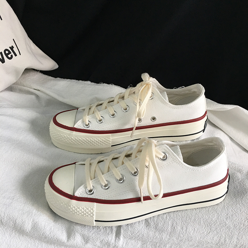 白色低帮复古时尚厚底休闲帆布鞋