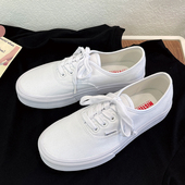 百搭学院系带休闲帆布鞋 青春潮流韩版 情侣时尚 纯白色低帮男女同款