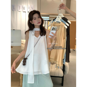 柠檬绿茶-释放灵动柔美～设计感V领天丝无袖飘带背心小衫10656