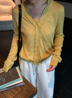 KITTIN韩系时尚潮流百搭减龄显瘦高级木耳边长袖针织衫上衣女装