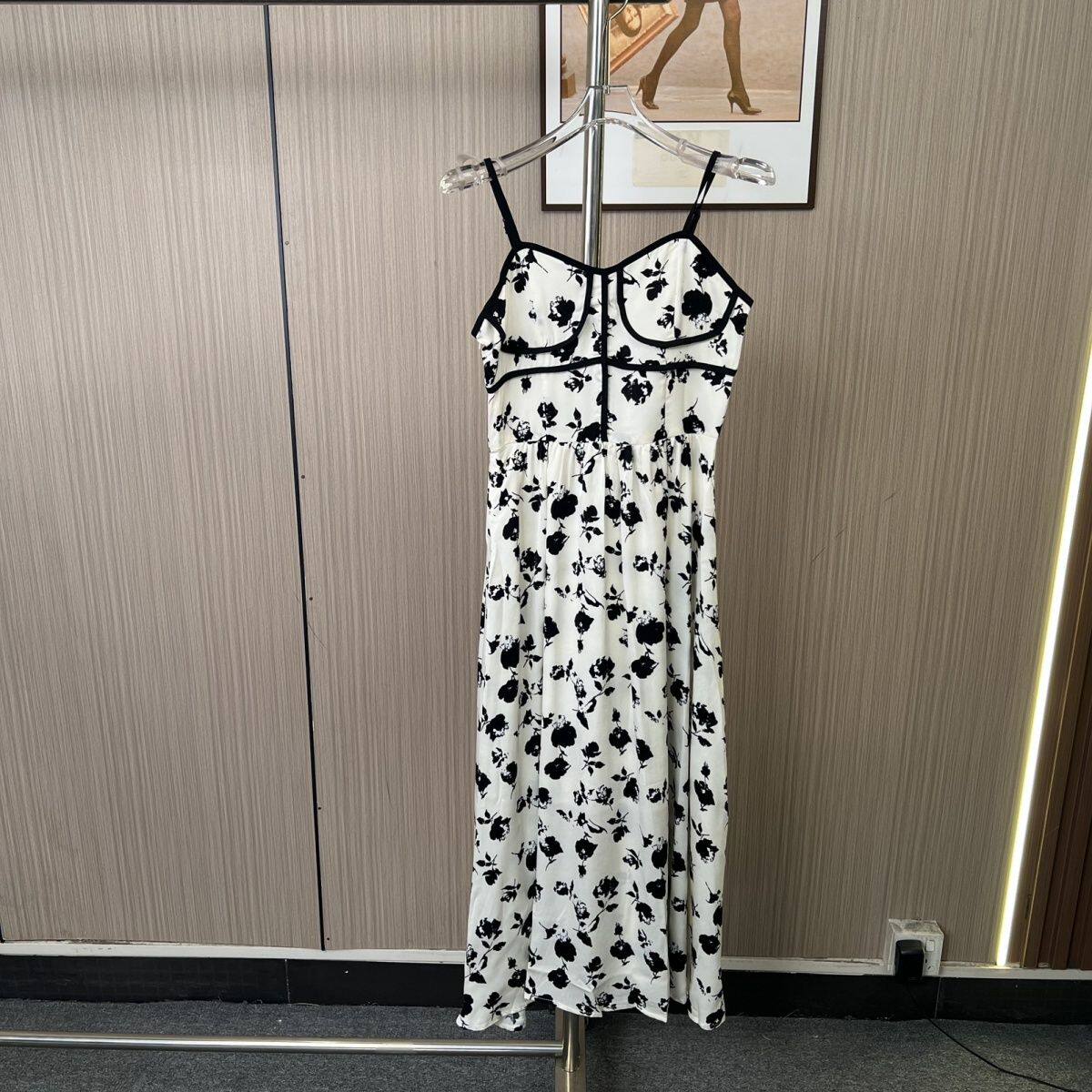 2053撤柜AL夏季气质法式裙子风超仙长款碎花吊带领收连衣裙