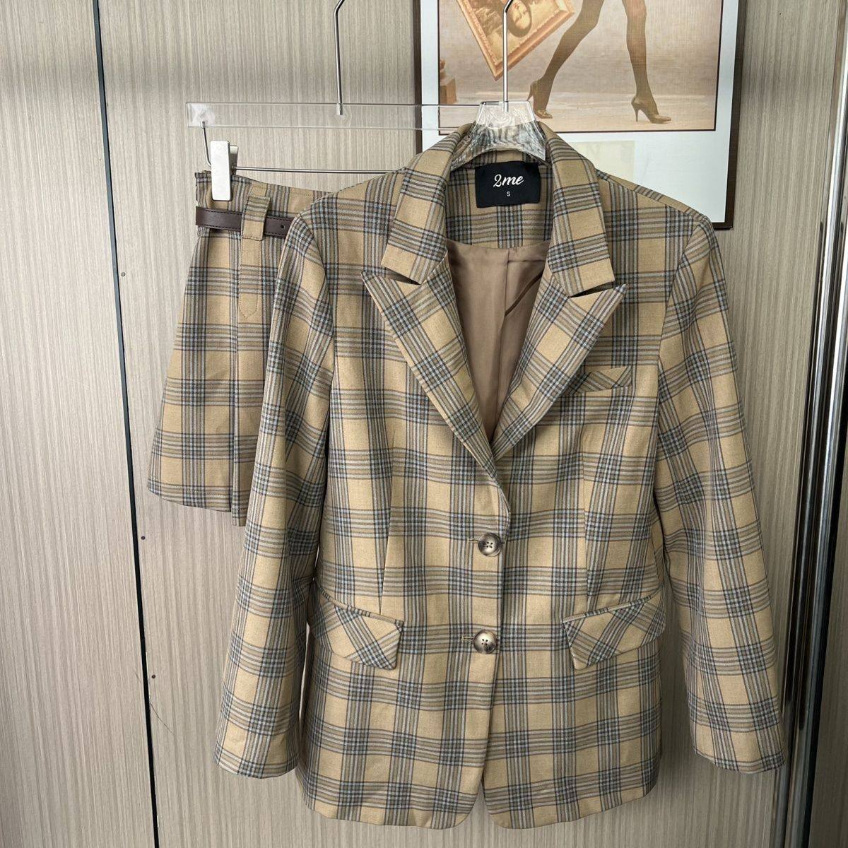 9007撤柜DS春秋气质休闲时尚新款格子西服外套上衣套装,女装/女士精品,时尚套装,淘宝优惠券,粉丝福利购,淘宝优惠卷