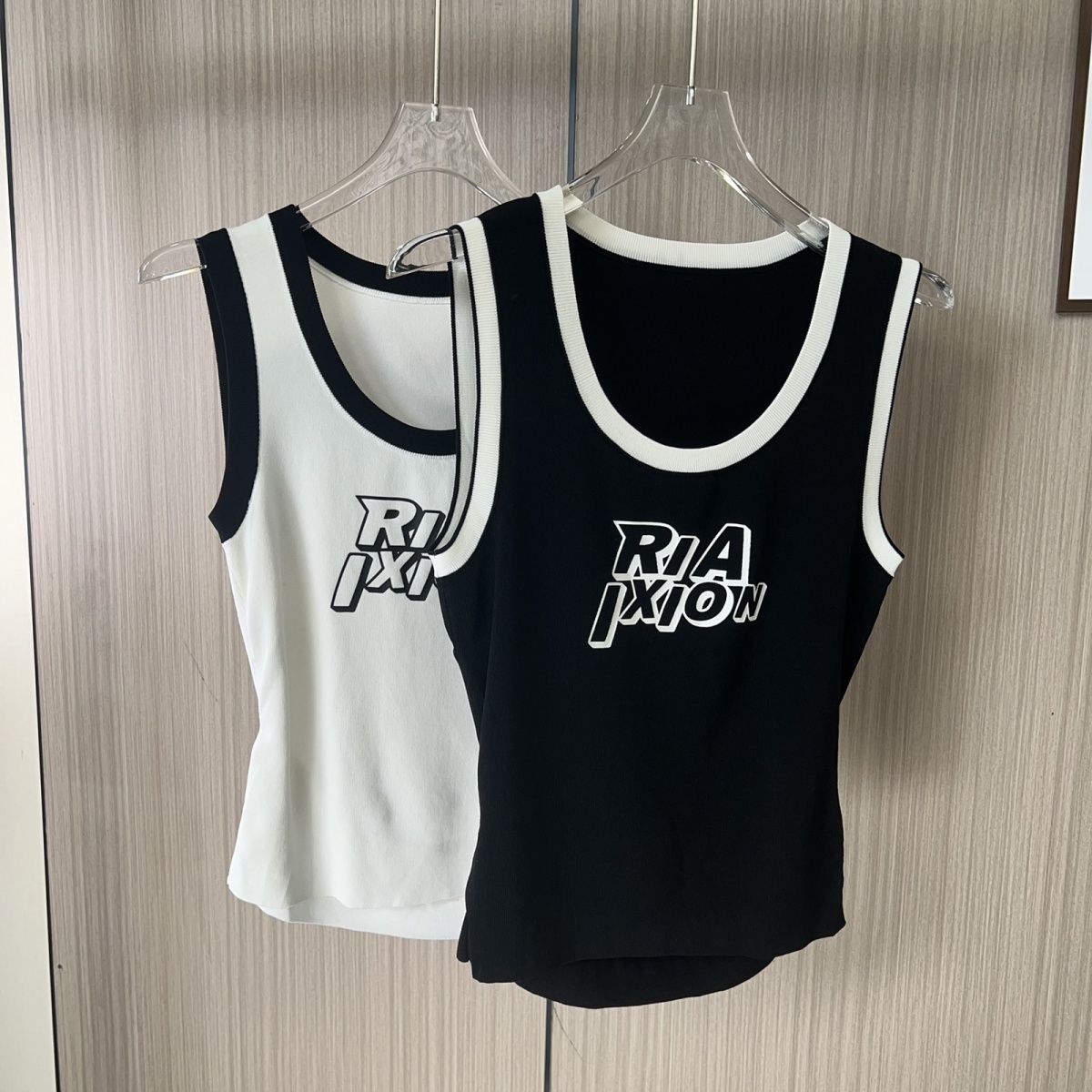 9035剪标背心吊带女外夏季上衣短款打底2026修身显瘦新款单件无袖
