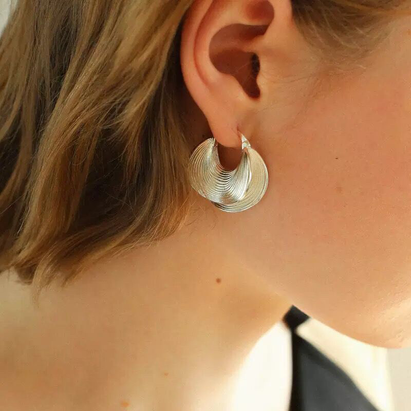 欧美复古独特金属圆圈耳环女秋冬轻奢小众设计高级感气质耳扣耳饰
