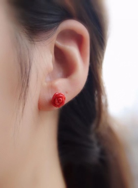 红色玫瑰花耳钉18K玫瑰金镶嵌中国红色女款耳饰