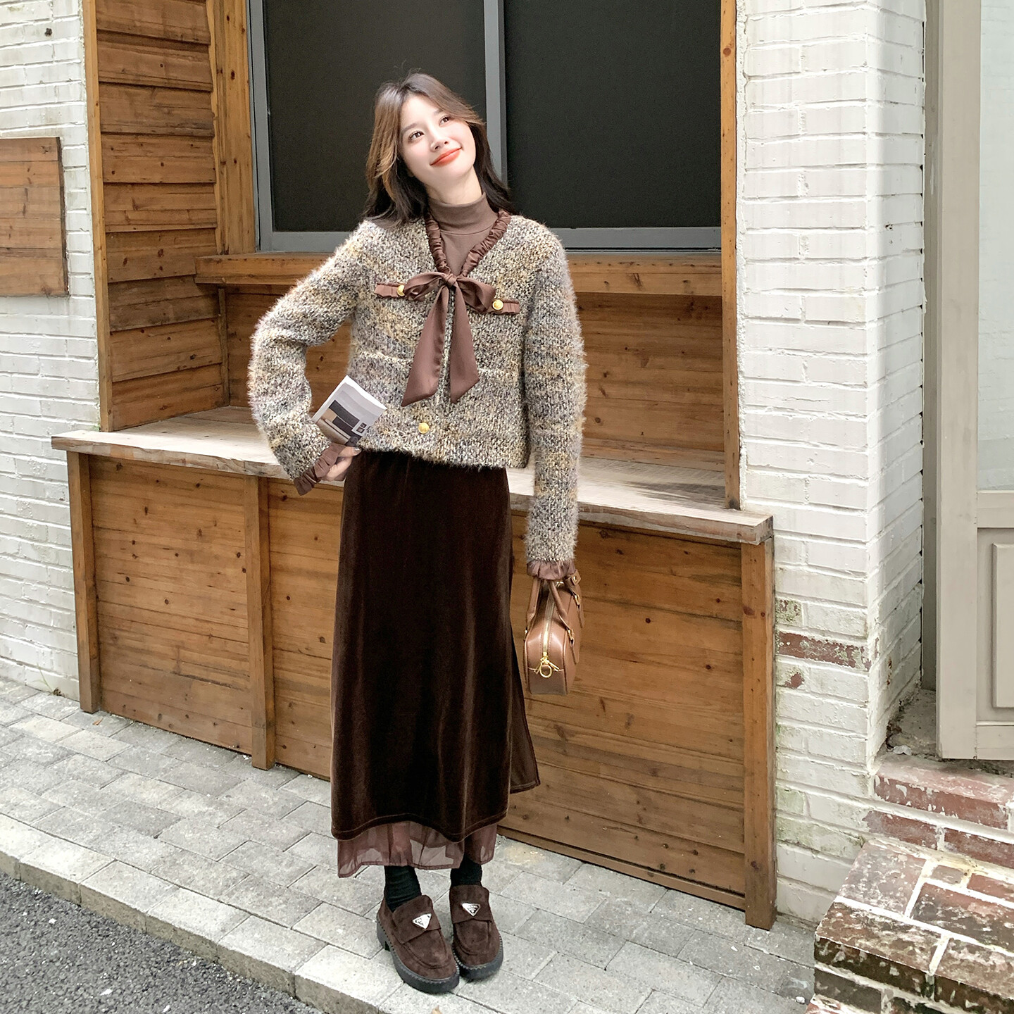 现货2D078-T1969-P195K278 加厚小香风外套+丝绒半裙 2件套