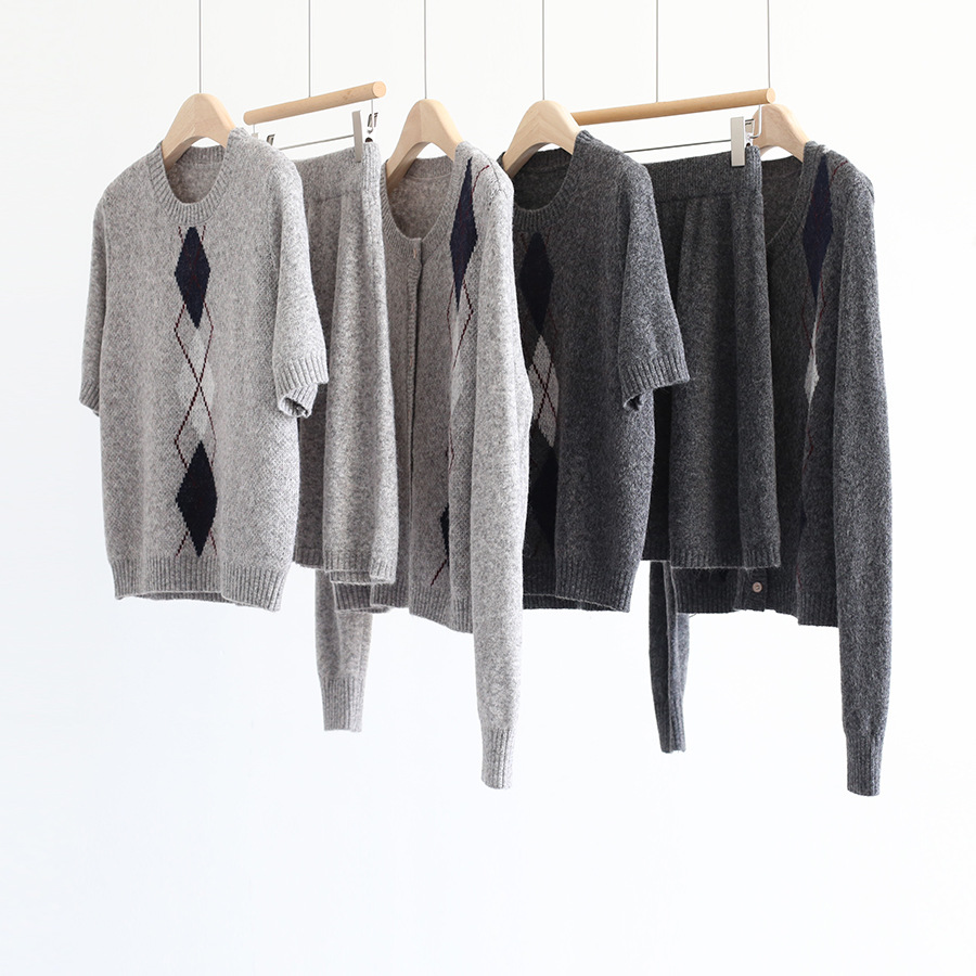 羊毛三件套【开衫+短袖+半裙】