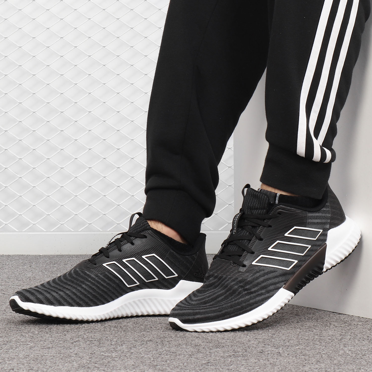 Adidas/阿迪达斯中性跑步鞋