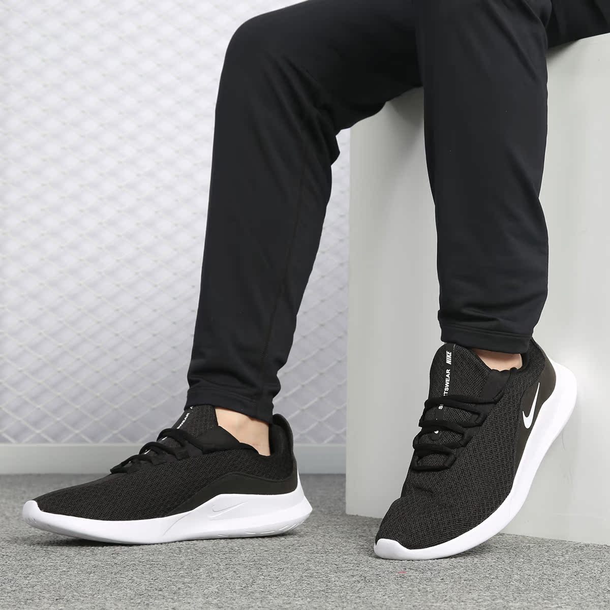 Nike/耐克正品 春夏新款网面缓震男子运动鞋休闲鞋板鞋AA2181