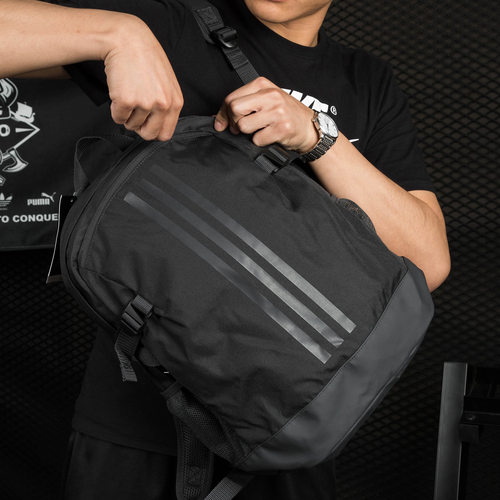 adidas阿迪达斯正品双肩背包