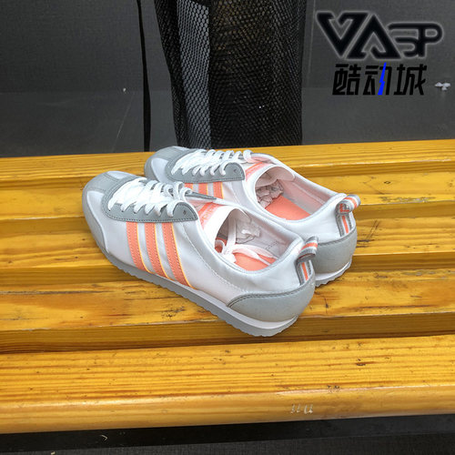 休闲鞋Adidas/阿迪达斯