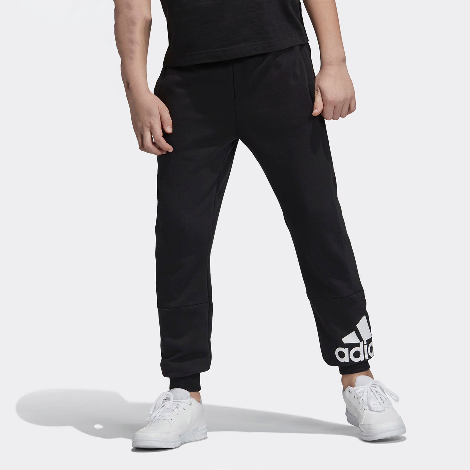 Adidas/阿迪达斯正品男童春款大童裤子儿童学生运动裤DV0786