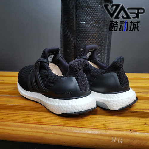 Adidas/阿迪达斯跑步鞋