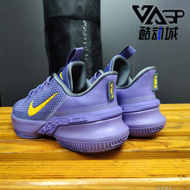 Nike/耐克正品新款男鞋詹姆斯使节13实战运动篮球鞋CQ9329-500