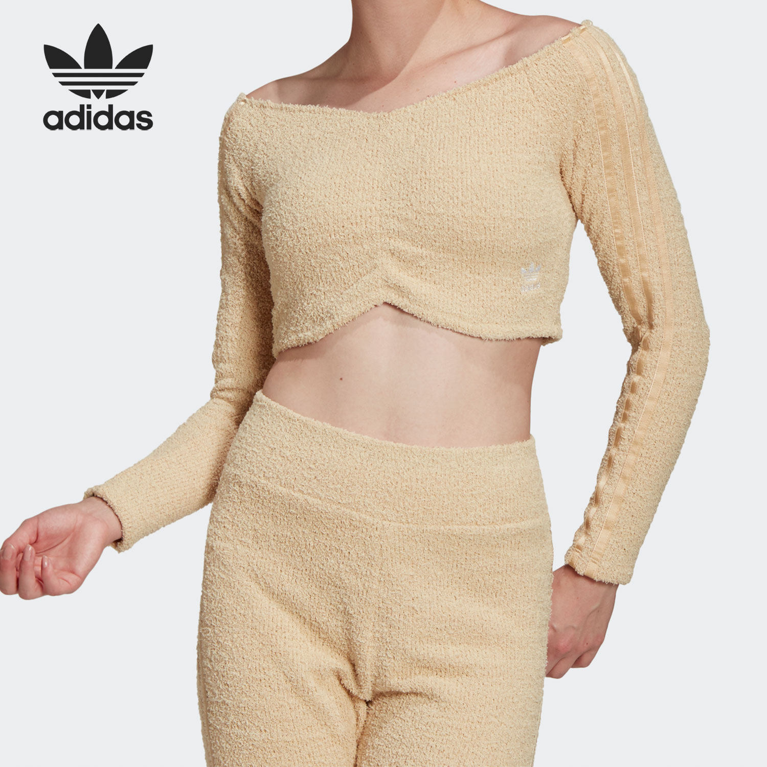 阿迪达斯女子运动一字露肩上衣